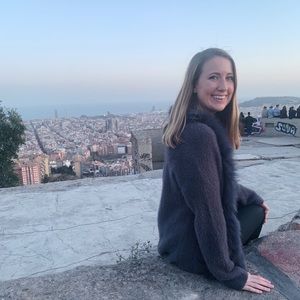 Meet your Posher, Lauren